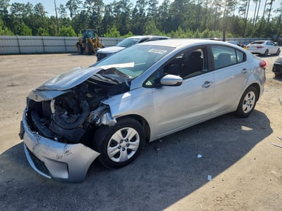 3KPFK4A74JE****** 2018 Kia Forte