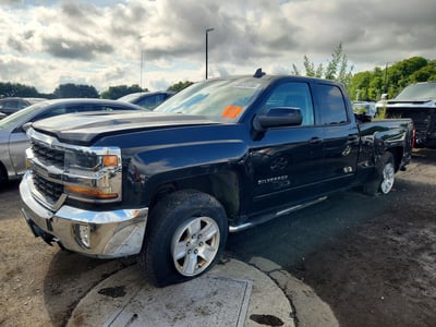 1GCVKREC0JZ****** 2018 Chevrolet Silverado 1500