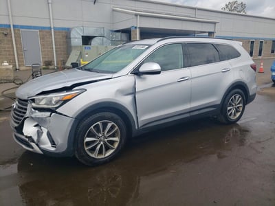 KM8SMDHF3HU****** 2017 Hyundai Santa Fe