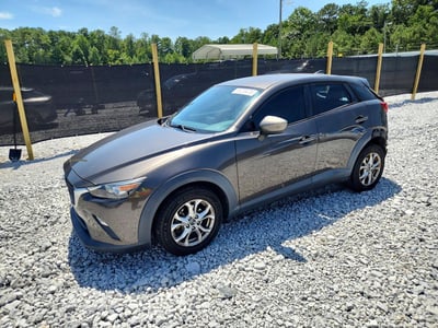 JM1DKBB71G0****** 2016 Mazda CX-3