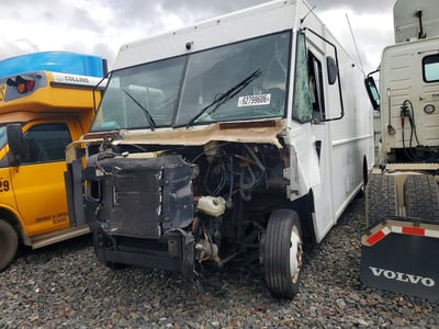 4UZAAPFD8LC****** 2020 Freightliner MT45 Chassis