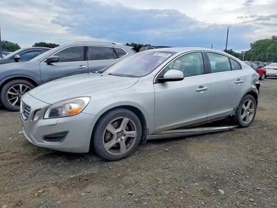 YV1622FS2C2****** 2012 Volvo S60