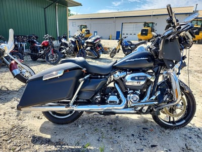 1HD1KTC1XHB****** 2017 Harley-Davidson FLTRXS