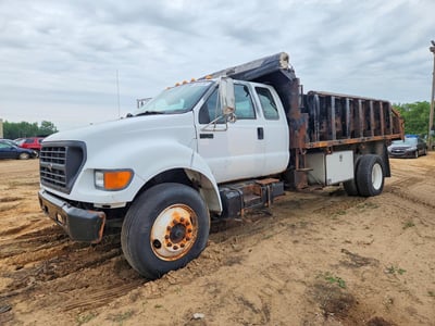 3FDXX75N4YM****** 2000 Ford F-750