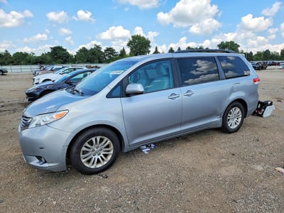 5TDYK3DC9DS****** 2013 Toyota Sienna