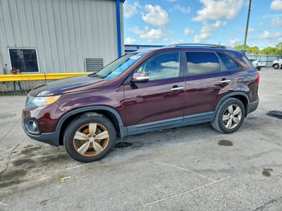 5XYKU4A2XCG****** 2012 Kia Sorento