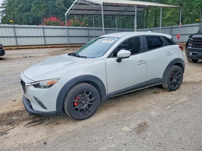 JM1DKDB72H0****** 2017 Mazda CX-3