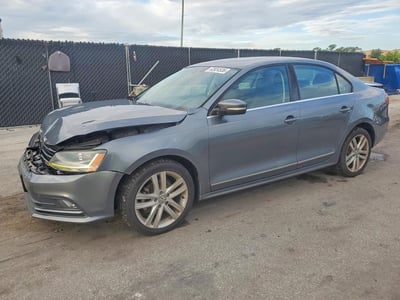 3VWL17AJ5HM****** 2017 Volkswagen Jetta