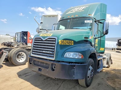 1M1AW01X9HM****** 2017 Mack Cxu612