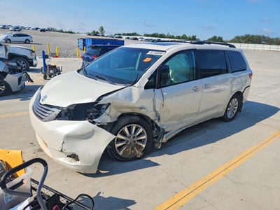5TDDZ3DC0HS****** 2017 Toyota Sienna