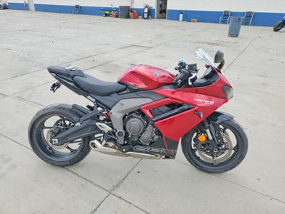 SMTL23UF0ST****** 2025 Triumph Daytona 660