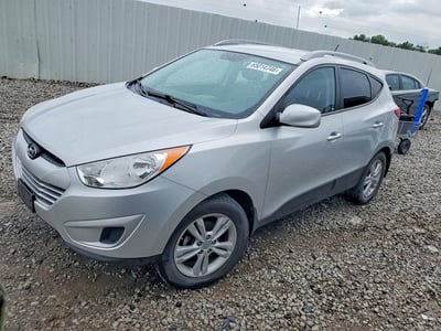 KM8JU3AC2AU****** 2010 Hyundai Tucson