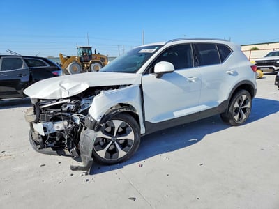 YV4L12UN6P2****** 2023 Volvo XC40