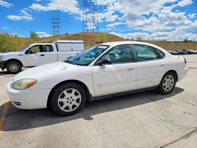 2004 Ford Taurus