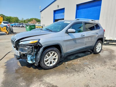 1C4PJMCS6GW****** 2016 Jeep Cherokee