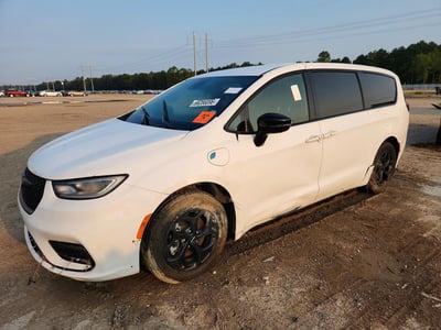 2C4RC1S71RR****** 2024 Chrysler Pacifica Hybrid