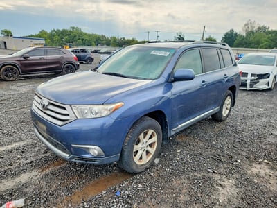 5TDBK3EH4DS****** 2013 Toyota Highlander