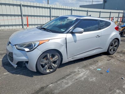 KMHTC6AD5HU****** 2017 Hyundai Veloster