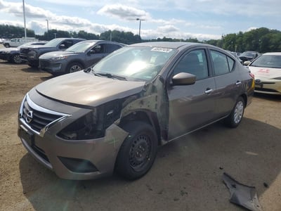 2016 Nissan Versa
