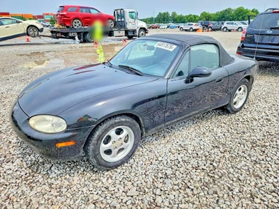 JM1NB3533X0****** 1999 Mazda MX-5 Miata