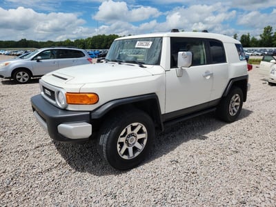 JTEBU4BF6EK****** 2014 Toyota FJ Cruiser