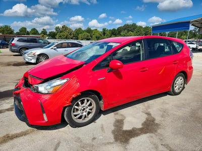 JTDZN3EUXFJ****** 2015 Toyota Prius V
