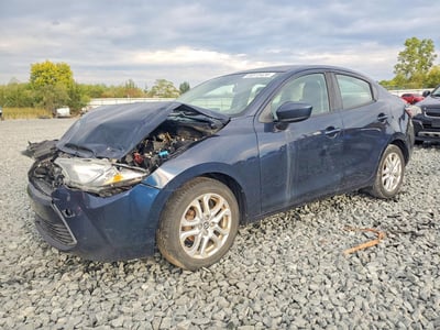3MYDLBYV2JY****** 2018 Toyota Yaris