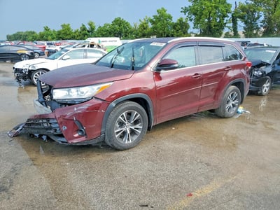 5TDBZRFH3JS****** 2018 Toyota Highlander