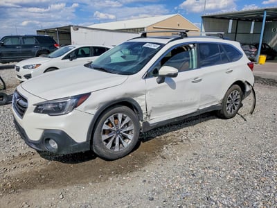 4S4BSETC8J3****** 2018 Subaru Outback