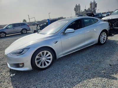 5YJSA1E28JF****** 2018 Tesla Model S
