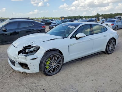 WP0AE2A71KL****** 2019 Porsche Panamera