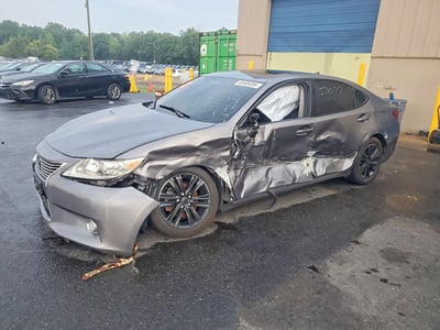 JTHBK1GG1F2****** 2015 Lexus ES