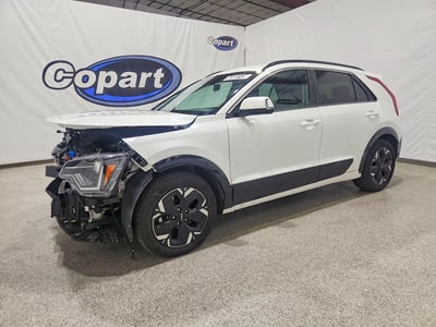 KNDCR3L10R5****** 2024 Kia Niro