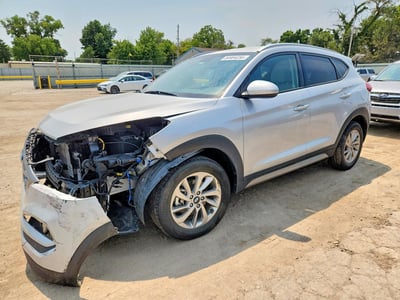 KM8J33A42HU****** 2017 Hyundai Tucson