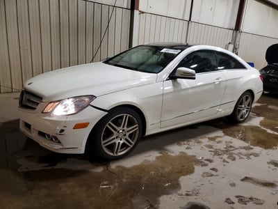 WDDKJ5GB8AF****** 2010 Mercedes-Benz E-Class