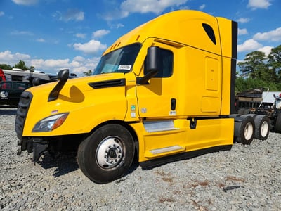 3AKJHHDR0RS****** 2024 Freightliner Cascadia 126