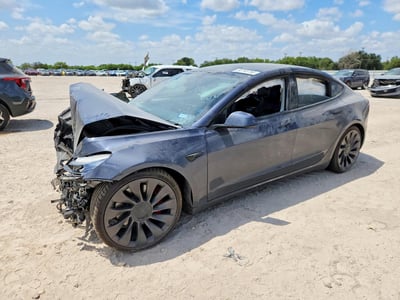5YJ3E1EC8NF****** 2022 Tesla Model 3
