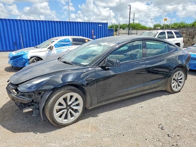 5YJ3E1EAXNF****** 2022 Tesla Model 3