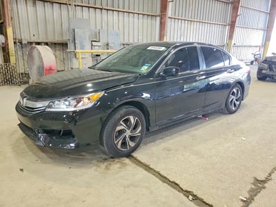 1HGCR2F37GA****** 2016 Honda Accord