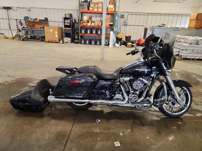 1HD1KBC19JB****** 2018 Harley-Davidson FLHXS