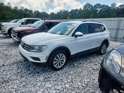 3VV1B7AXXLM****** 2020 Volkswagen Tiguan