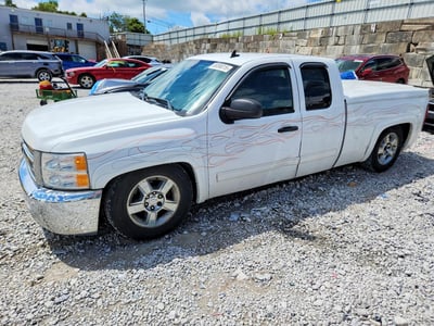 1GCRCSE02DZ****** 2013 Chevrolet Silverado 1500