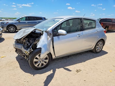 JTDKTUD30CD****** 2012 Toyota Yaris