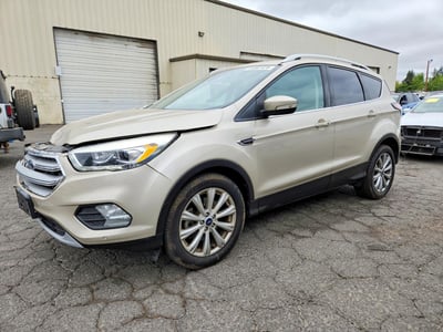 1FMCU0J93JU****** 2018 Ford Escape