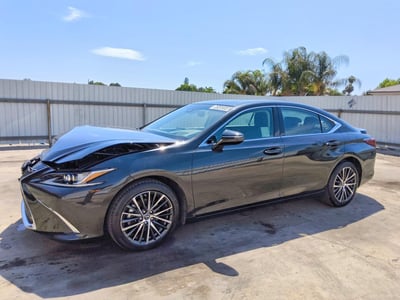 2025 Lexus ES