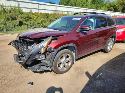 5TDDKRFH7FS****** 2015 Toyota Highlander