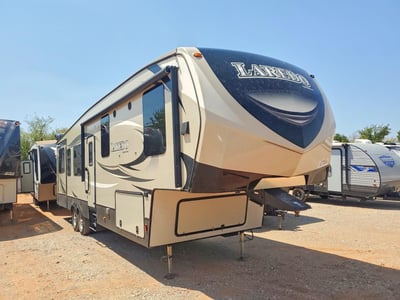 4YDF34226JE****** 2018 Keystone Laredo