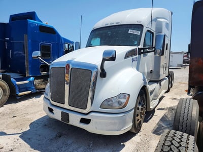 1XKYDP9XXMJ****** 2021 Kenworth T680