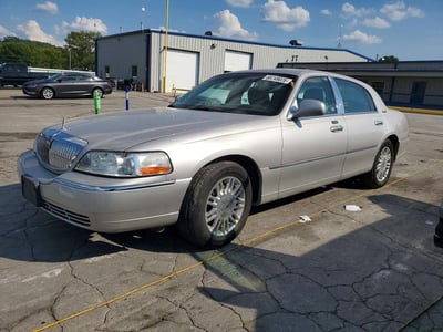 2LNBL8CV9BX****** 2011 Lincoln Town Car