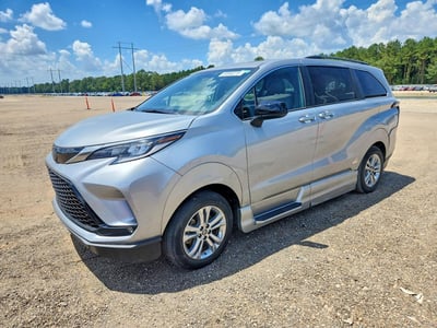 5TDDSKFC6NS****** 2022 Toyota Sienna